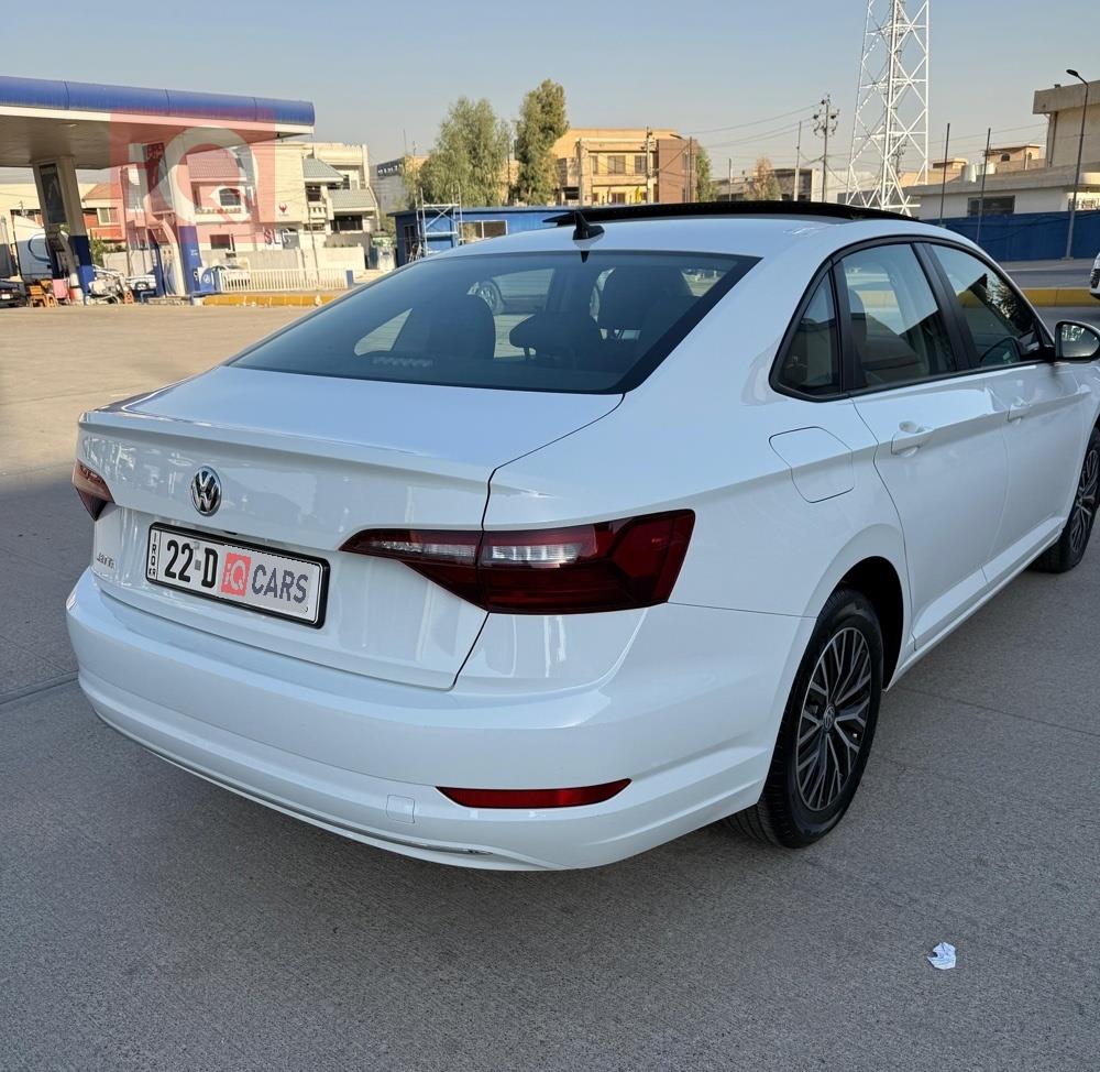 ڤۆڵکسواگن جێتا